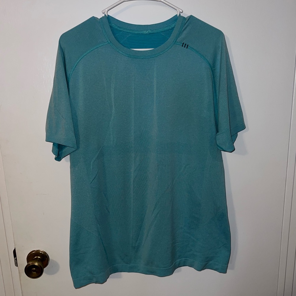 Lululemon Men’s Vent Tech Shirt